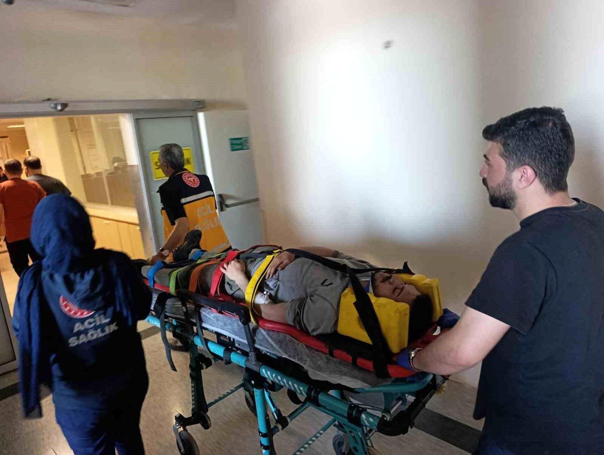Adıyaman’da İşçi Demir Parçasıyla Yaralandı