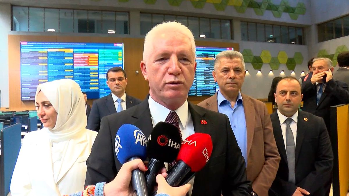 Vali Gül’den 112 Acil Çağrı Merkezi’ne bayram ziyareti