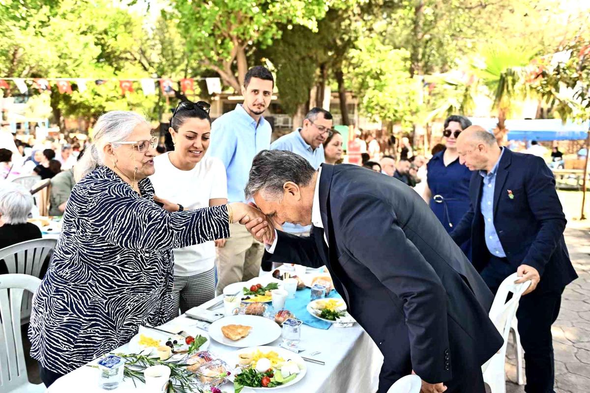 ‘Vatan sağ olsun’ diyen şehit anneleri unutulmadı