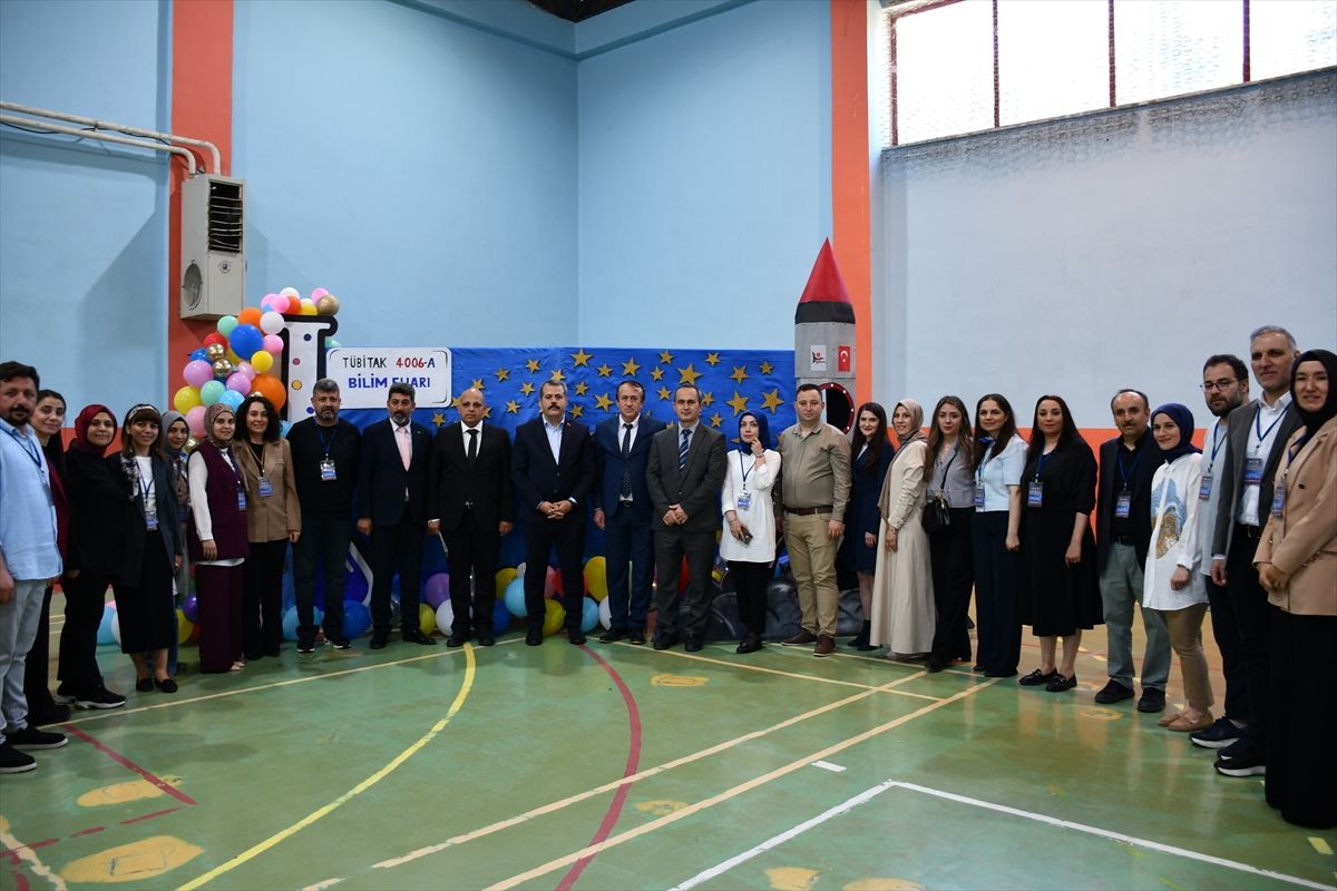 Vezirköprü’de Bilim Fuarı Açıldı