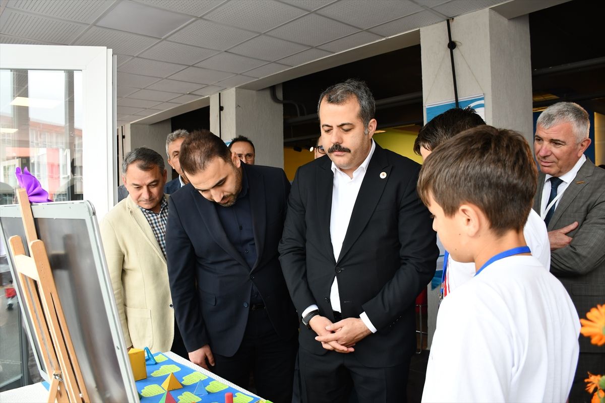 Vezirköprü’de TÜBİTAK Bilim Fuarı Yapıldı