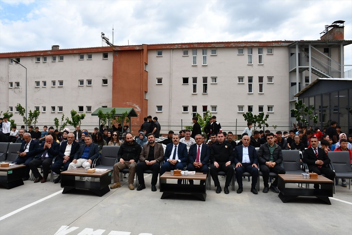 Vezirköprü’de TÜBİTAK Bilim Fuarı açıldı
