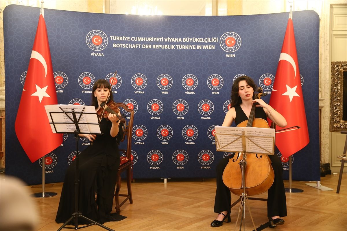 Viyana’da Atatürk’ü Anma Töreni
