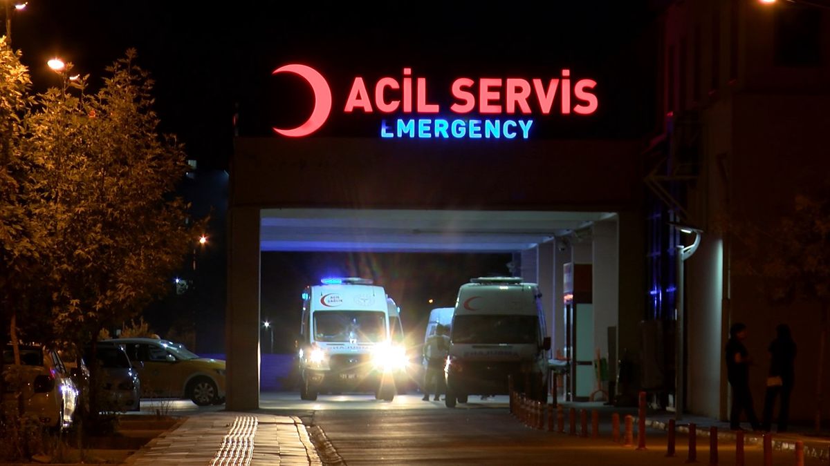 Yakının ölüm haberi üzerine hastanede tabancayla ateş açtı, gözaltına alındı