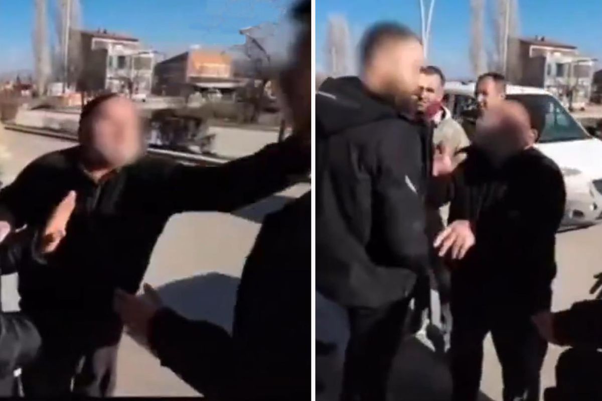 Yaşlı adam, kaza yapan gençleri tokatladı