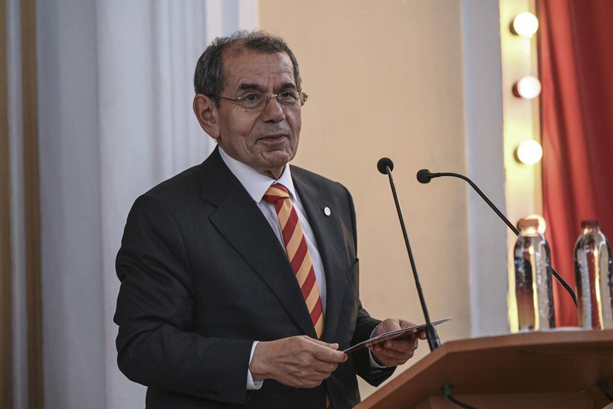 Yeniden başkan seçilen Dursun Özbek’ten ilk mesaj