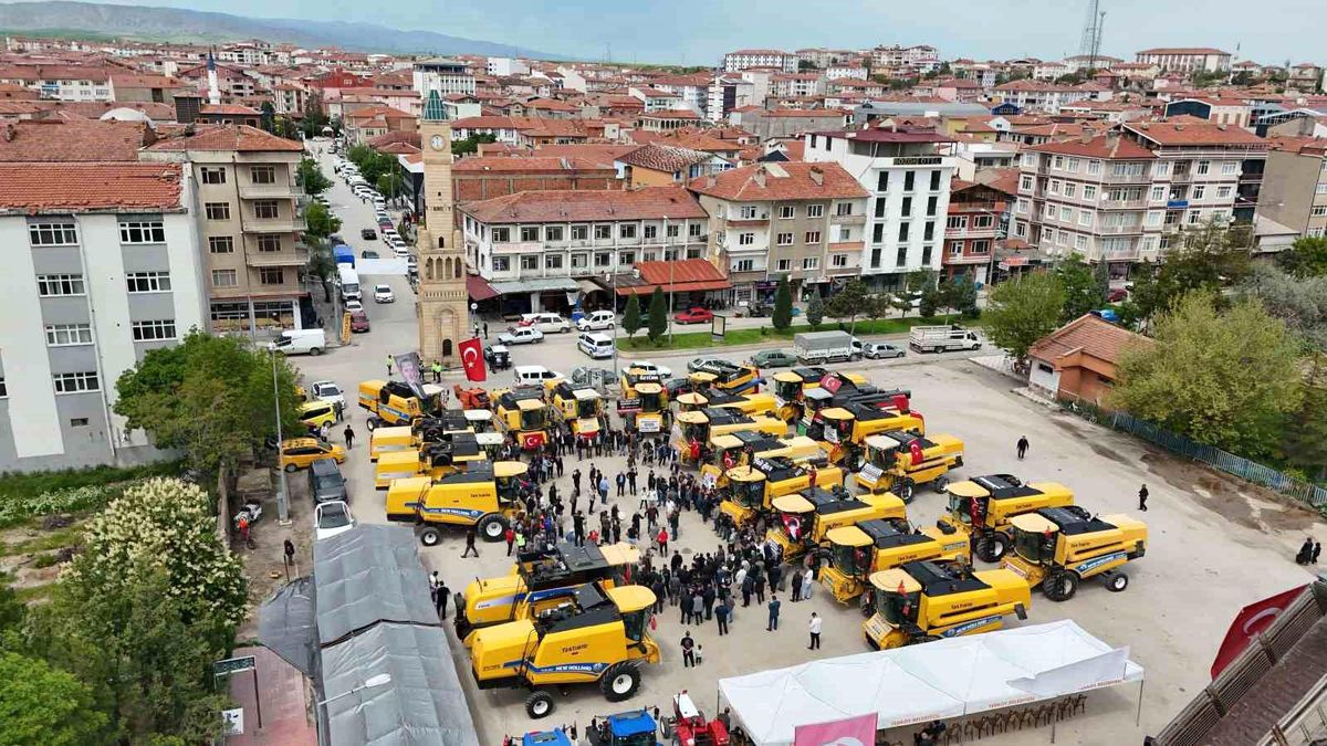 Yerköy’de biçerdöverler festival havasında uğurlandı