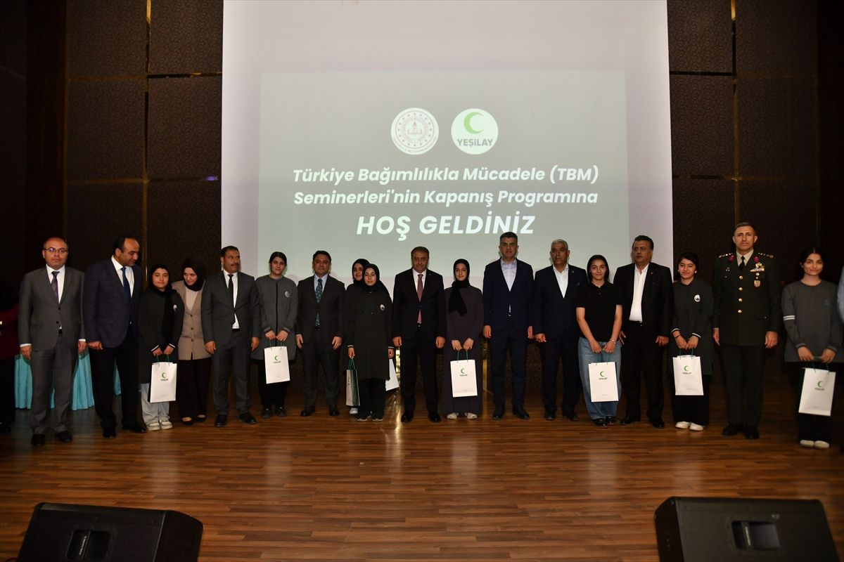 Yeşilay’dan Bağımlılıkla Mücadele Seminerleri Kapanışı