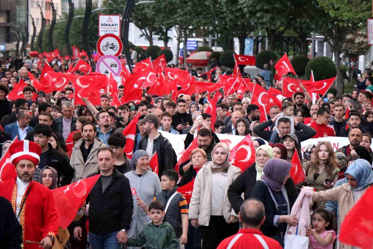 Bolu’da 19 Mayıs Yürüyüşü Coşkuyla Gerçekleşti