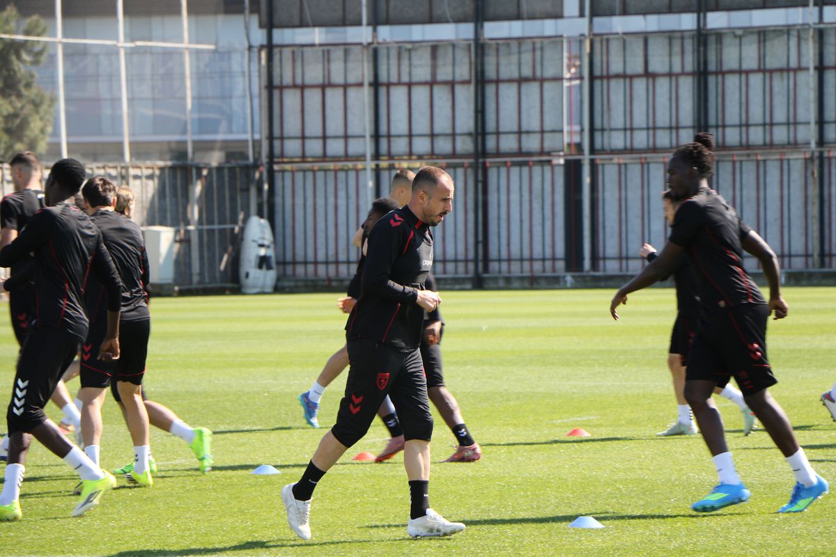 Samsunspor Kaptanı Zeki Yavru’dan Başarı Vurgusu