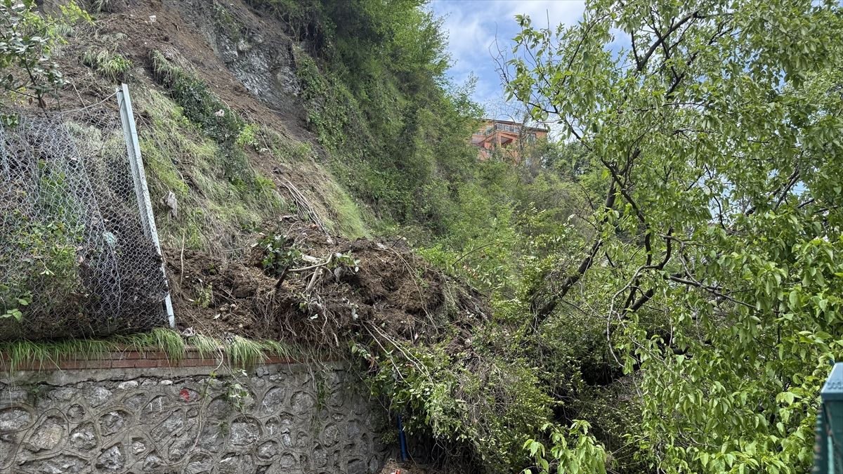 Zonguldak’ta Heyelan: Terminal Zarar Gördü