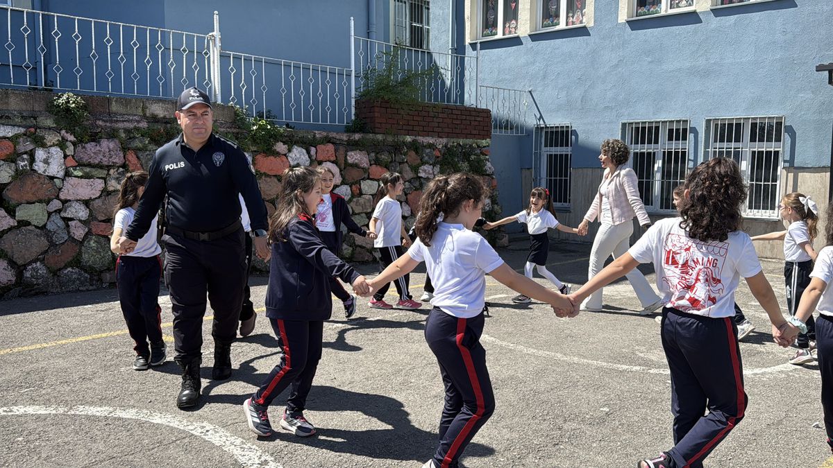 Polis Amca ile Eğlenceli Anlar