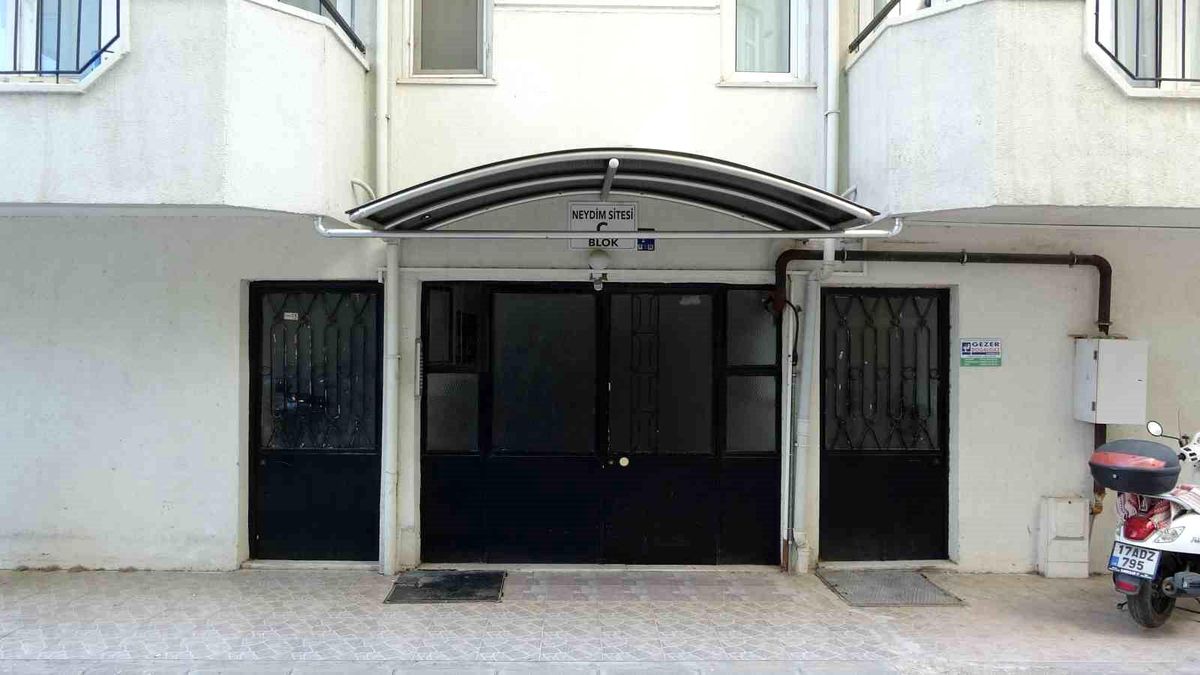 Sevgilisini öldürüp cesediyle 2 gün yaşadı, ilk duruşmada müebbet aldı