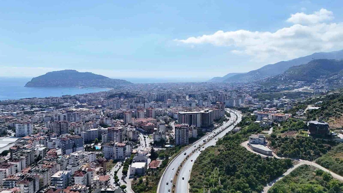 Alanya’nın İl Olma Beklentisi Yeniden Gündemde