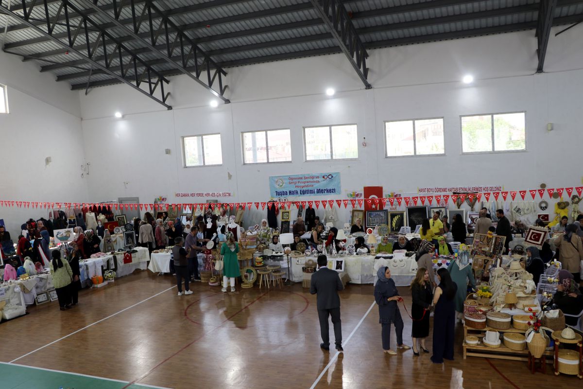 Tuşba’da Açık Öğretim Lisesi Mezuniyet Töreni