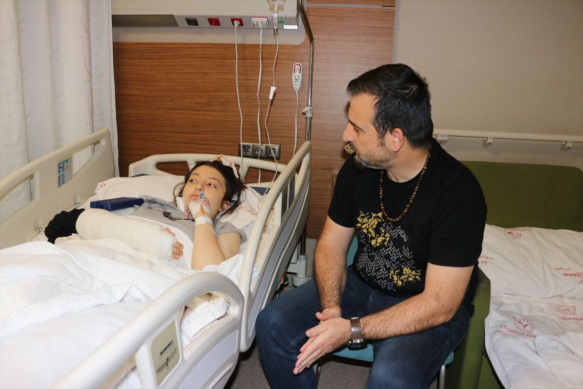 Adana’da 12. Kattan Düşen Çocuk İyiye Gidiyor