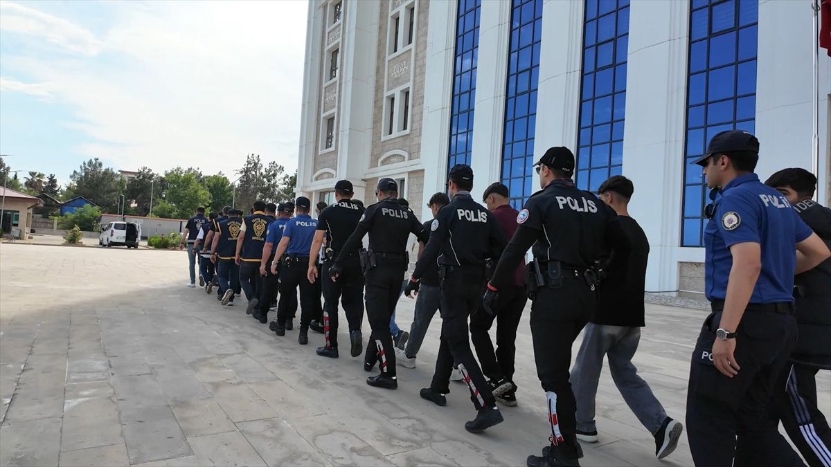 Adıyaman’da Silah Paylaşımlarına Gözaltı