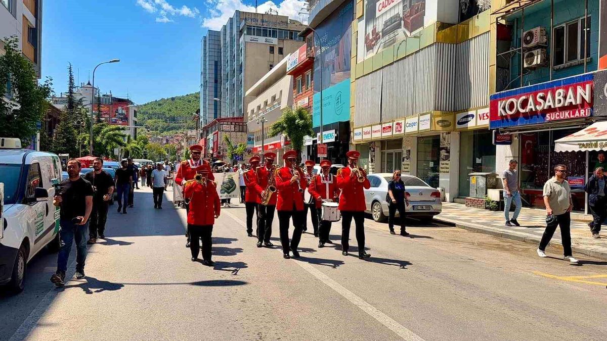 Afyonkarahisar’da Çevre Yürüyüşü