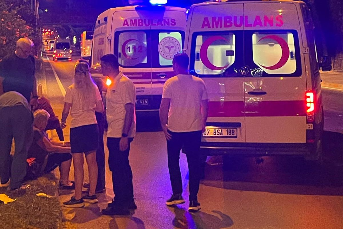 Alanya’da otomobilin çarptığı Çek turist hayatını kaybetti