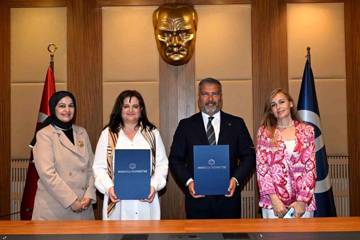 Anadolu ve Haxhi Zeka Üniversitesi Arasında İşbirliği Protokolü