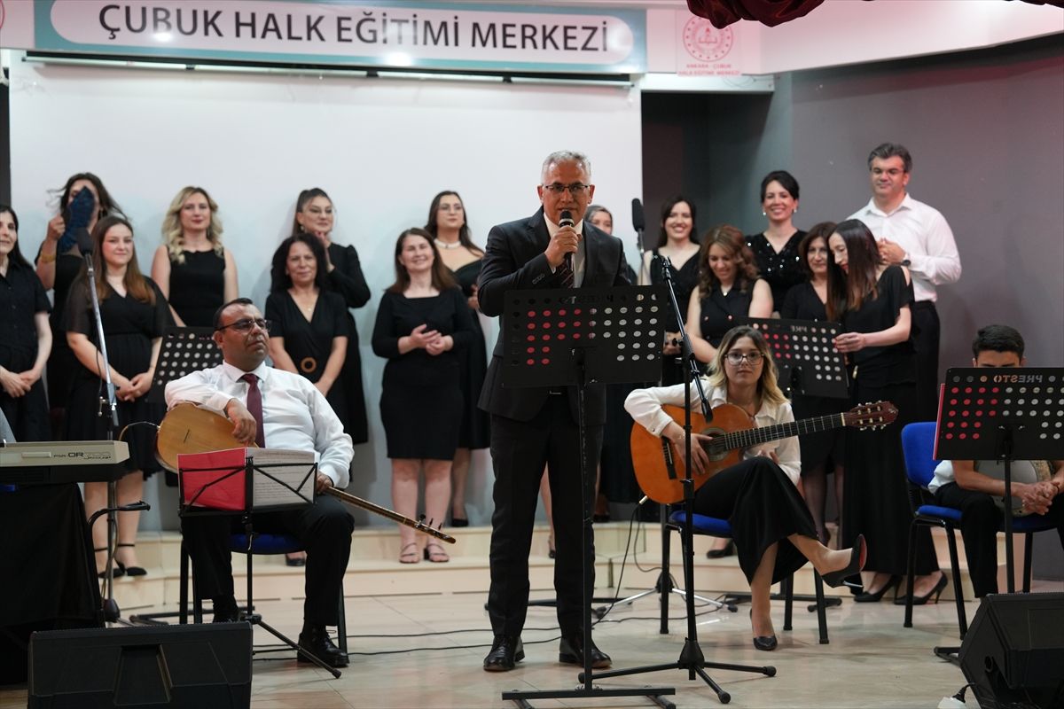 Çubuk’ta Öğretmenler Korosu Konseri