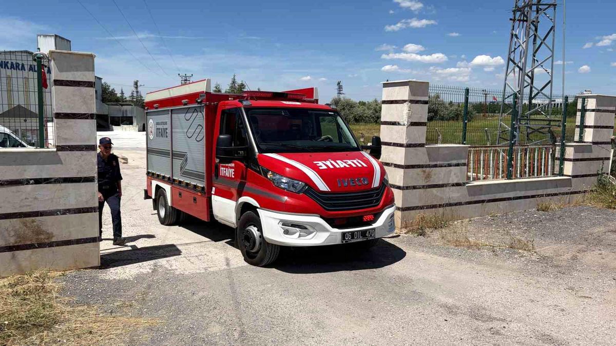 Gölbaşı’ndaki Alçı Fabrikasında Yangın