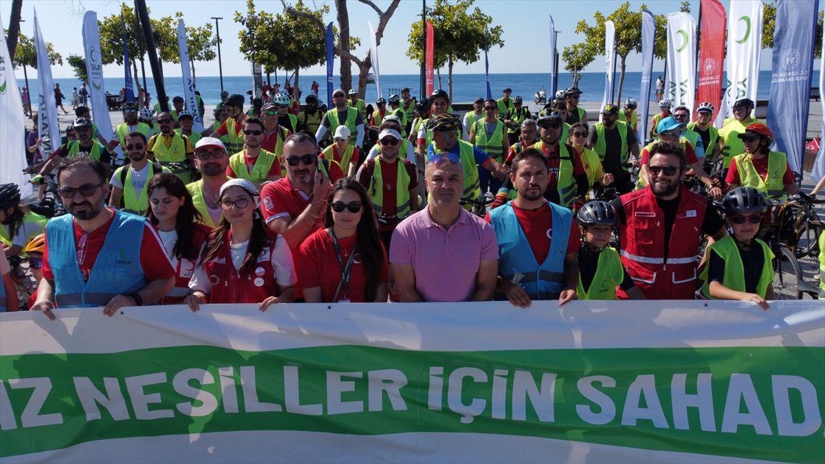 Antalya’da Yeşilay Bisiklet Turu