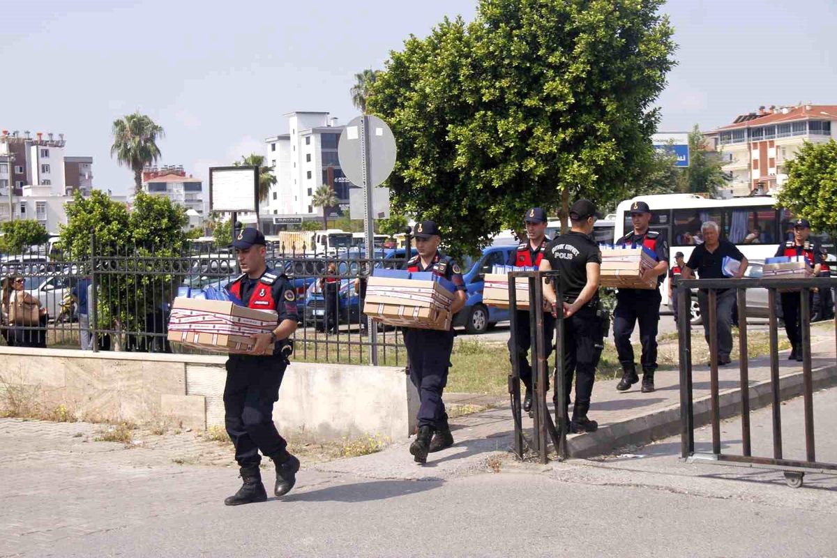 Antalya’da Yasa Dışı Bahis Operasyonu: 84 Gözaltı