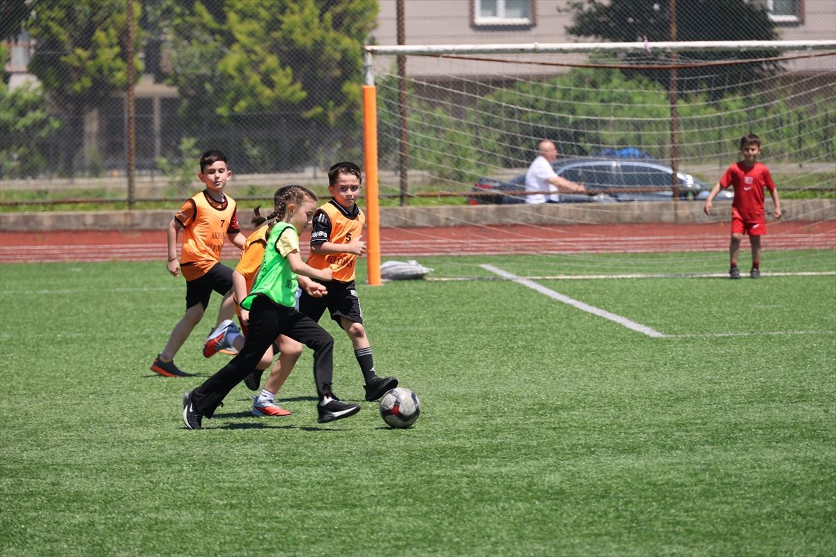 Arhavi’de Futbol Şenliği Düzenlendi
