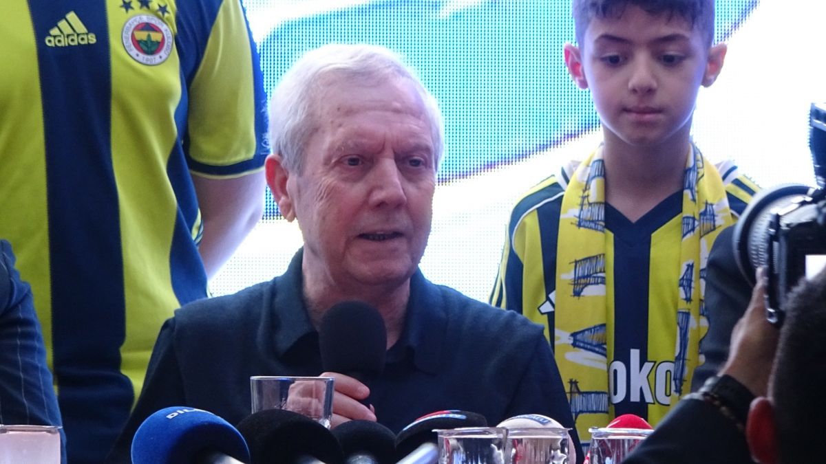 Aziz Yıldırım, Alex de Souza bombasını da patlattı: Memnuniyetle