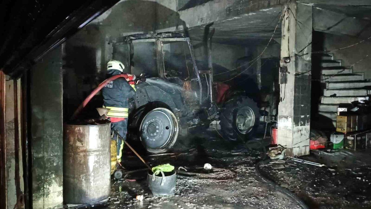 Bafra’da Sanayi Sitesinde Yangın