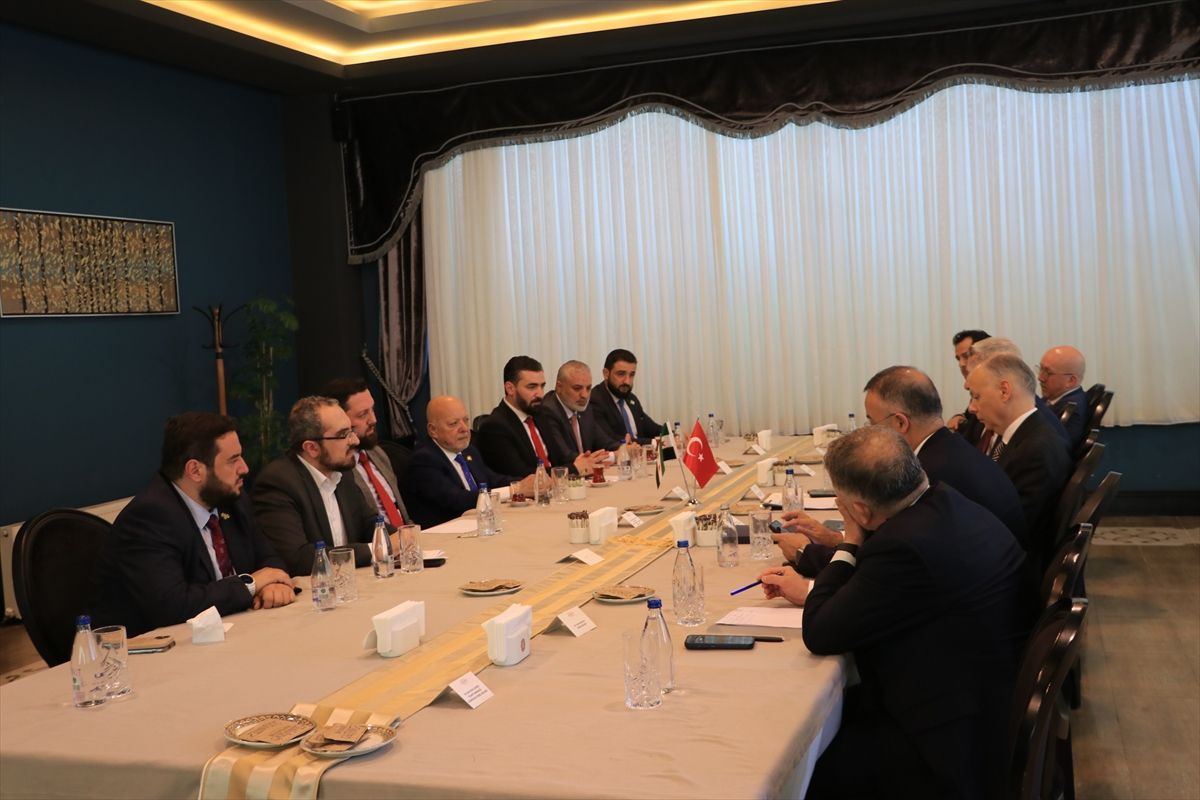 Bolat: Suriye transit koridoru 15 Nisan’dan beri başarıyla işliyor