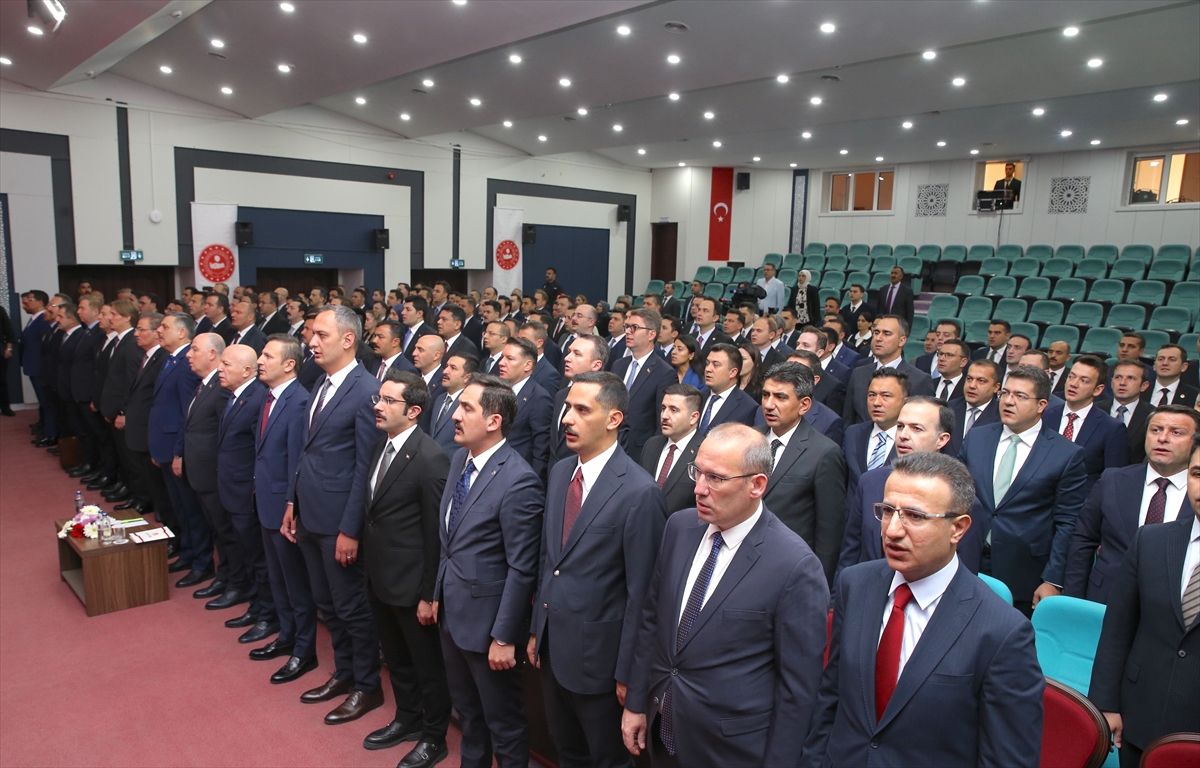 Bakan Çiftçi, Erzurum’da “Kaymakamlara Yönelik Hizmet İçi Eğitim Semineri”nde konuştu Açıklaması