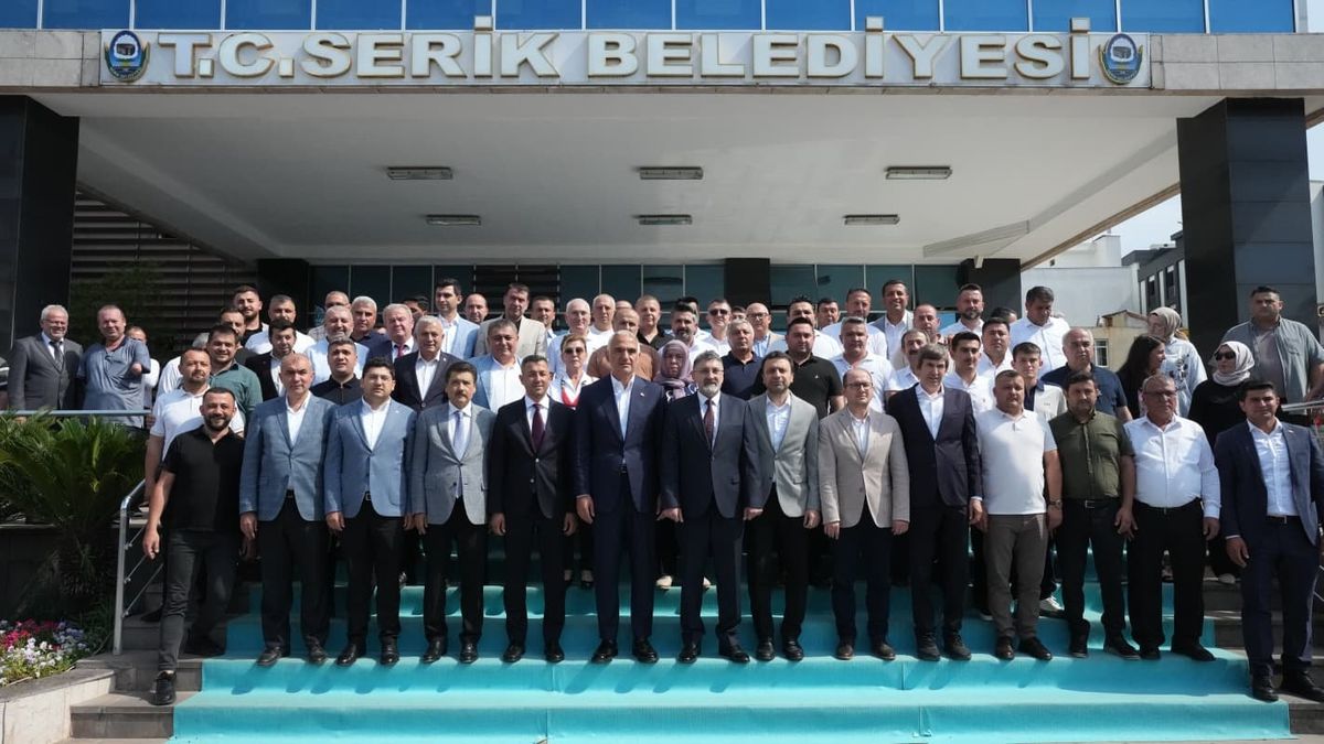 Bakan Ersoy’dan AK Parti’ye katılan belediyelere ziyaret