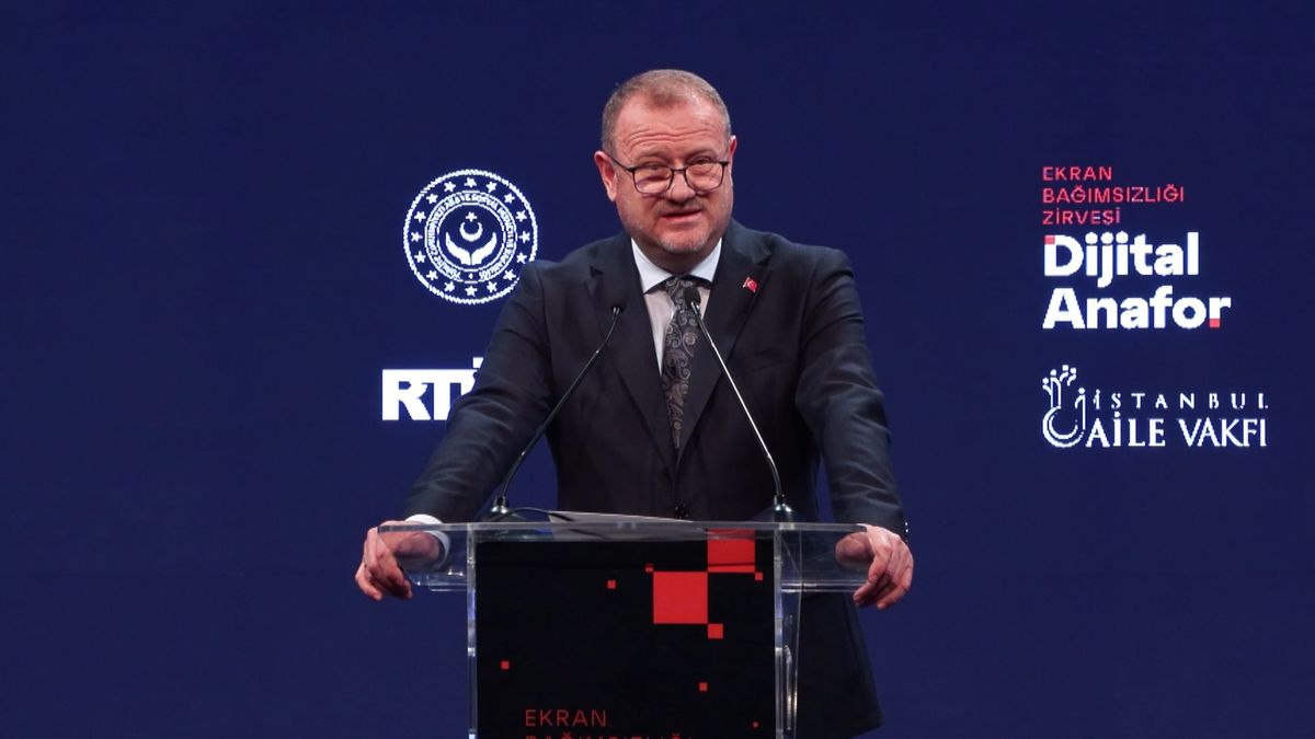 Bakan Göktaş: Hakikati ayırt edebilen ve mahremiyetini koruyabilen nesiller yetiştirmeyi hedefliyoruz