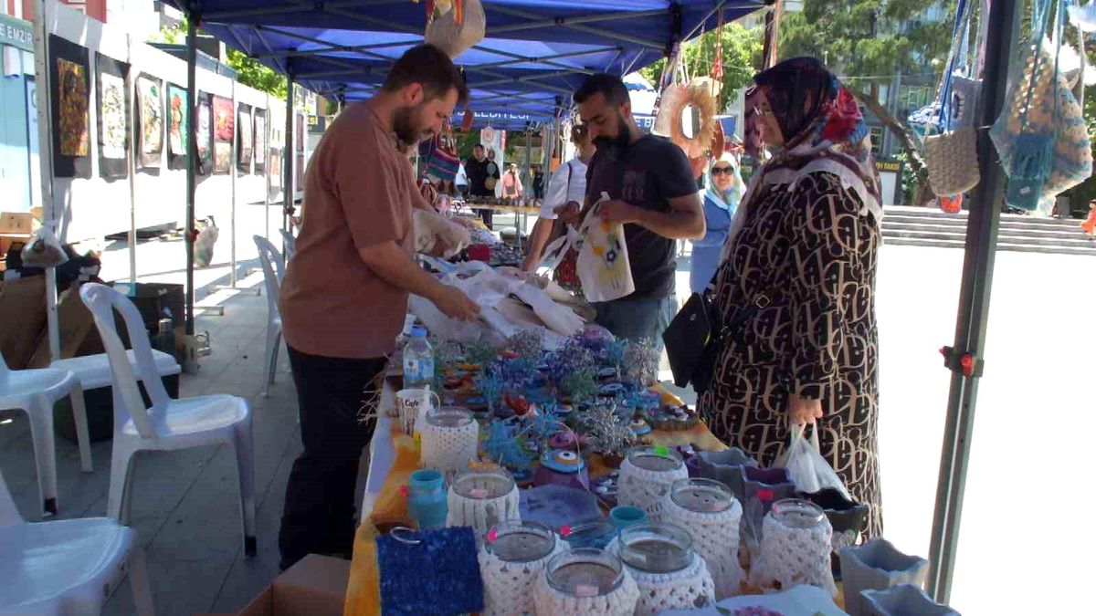 Burhaniye’de Geleneksel El Sanatları Sergisi