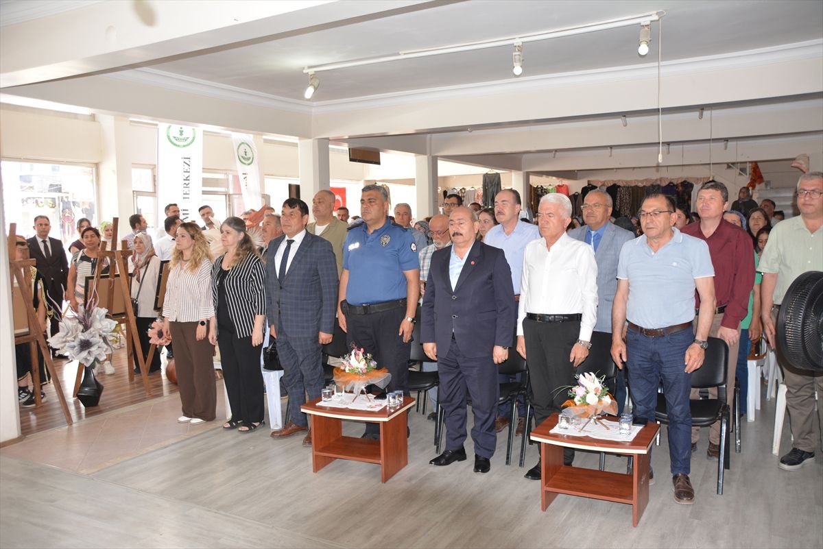 Banaz’da Yıl Sonu Sergisi Açıldı