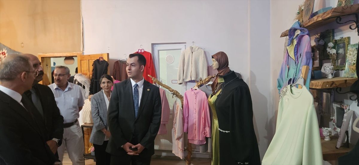 Bayat Halk Eğitimi Merkezi Sergisi Açıldı