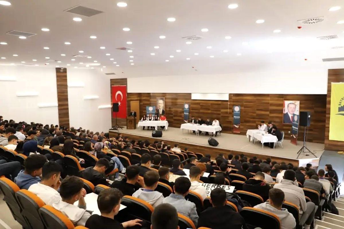 Bayburt’ta Teknoloji Münazara Yarışması