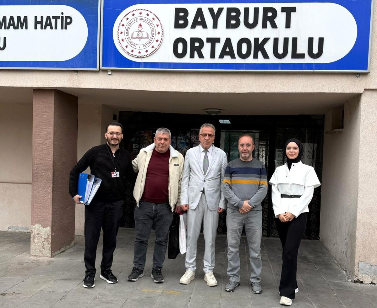 Bayburt’ta Ortaokul Öğrencilerine Skolyoz Taraması