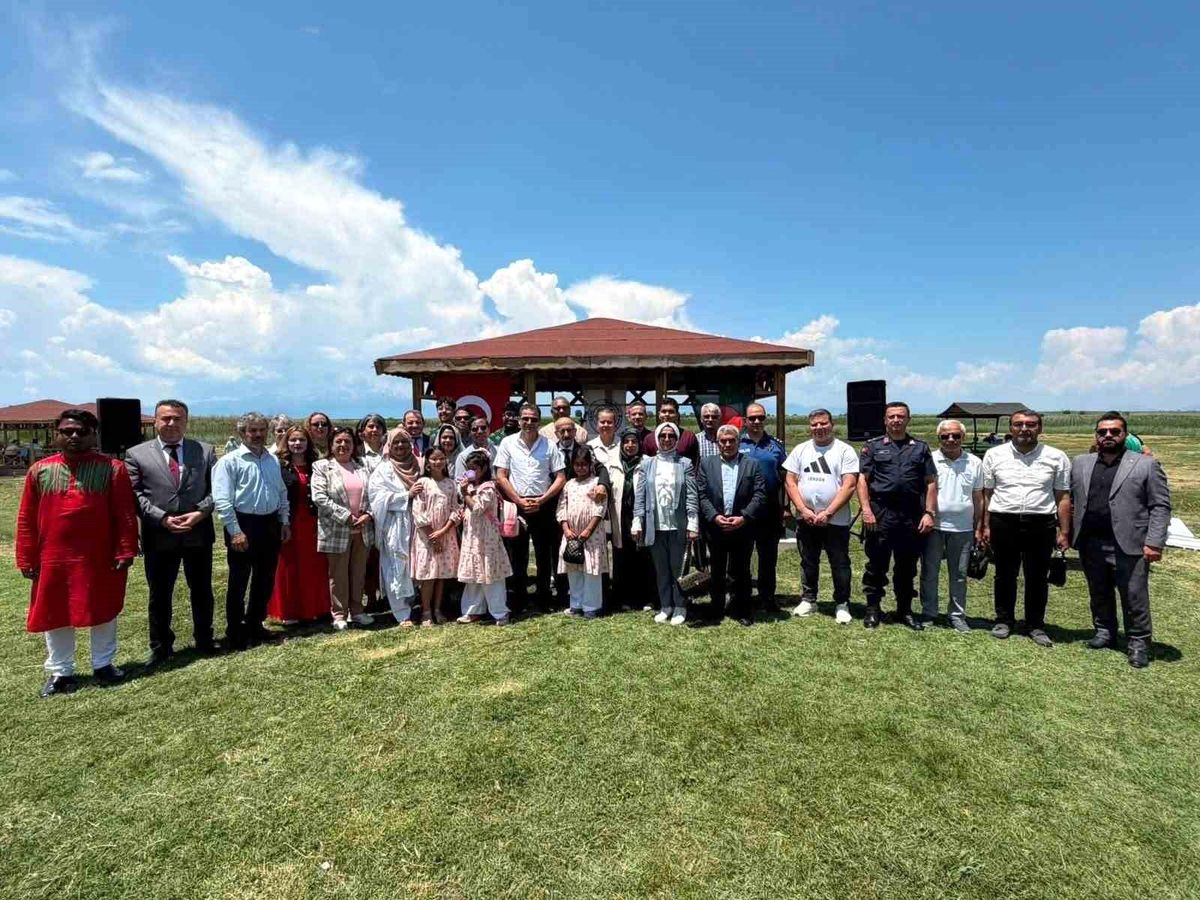 Beyşehir Gölü’nde kardeşlik rüzgarı esti
