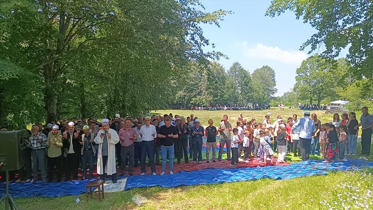 Pazaryeri’nde Yağmur ve Şükür Duası