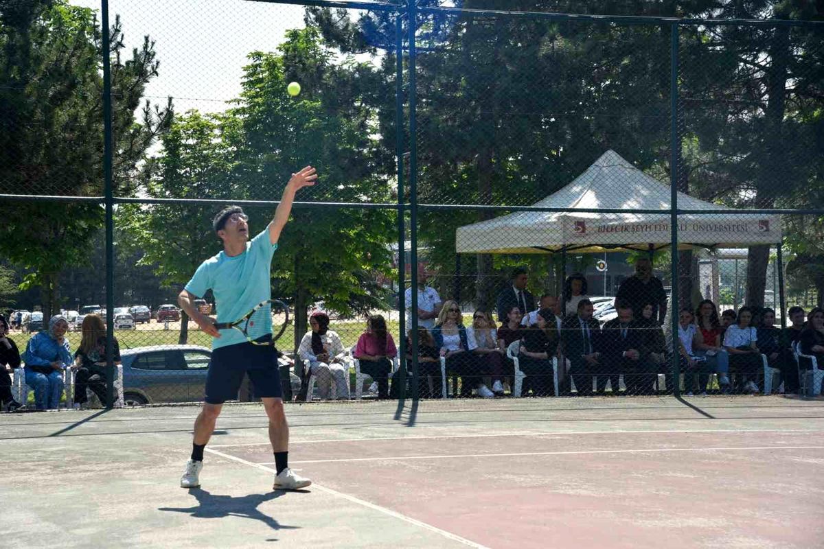 BŞEÜ’de İlk Tenis Turnuvası Heyecanı