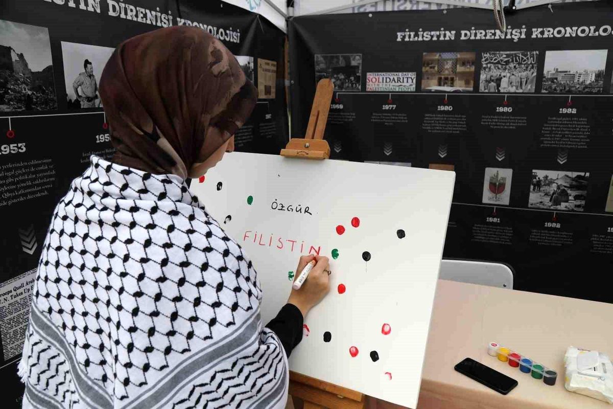 BTÜ’de Filistin İçin 10 Günlük Nöbet