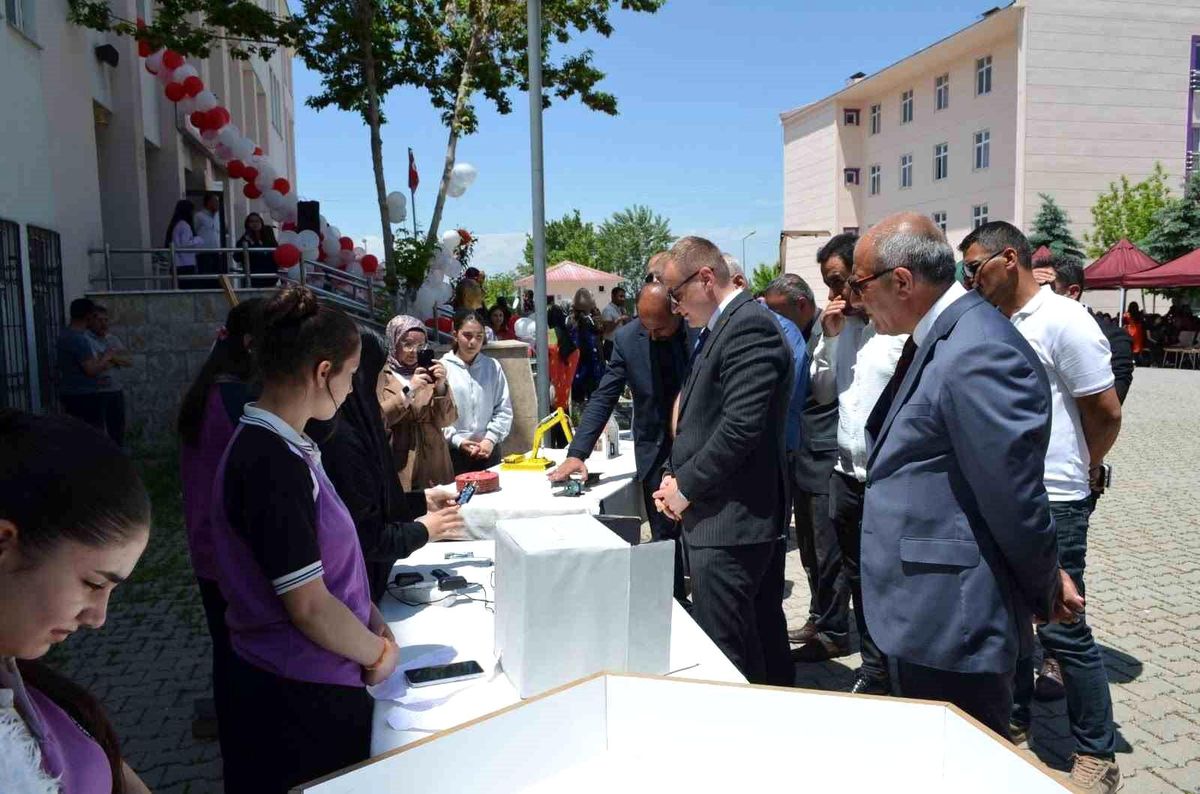 Muş’ta Yıl Sonu Etkinliği Büyük İlgi Gördü