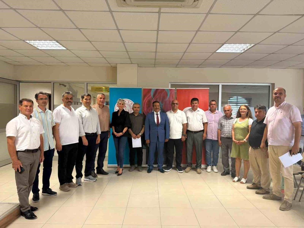 Burhaniye’de TÜBİTAK Belge Töreni