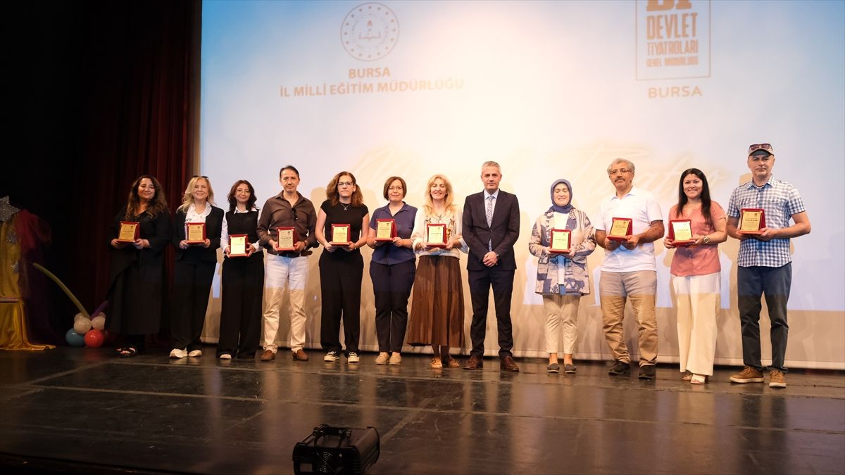 Bursa’da Öğrenciler Tiyatro ile Buluştu