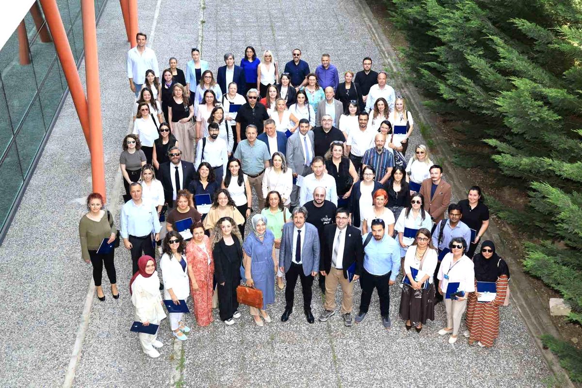 Başarılı Akademisyenler Rektörle Buluştu