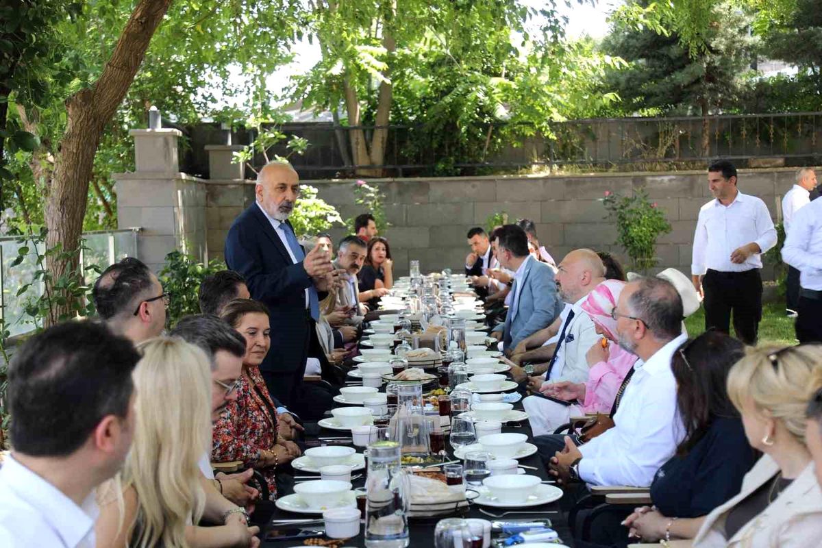 Diyarbakır’da İş İnsanları Buluşması