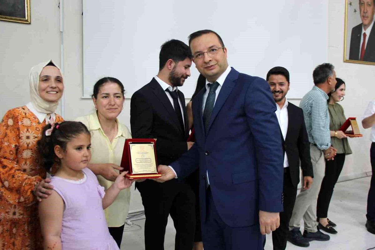 Cizre’de Okuma Projeleri Ödül Töreni